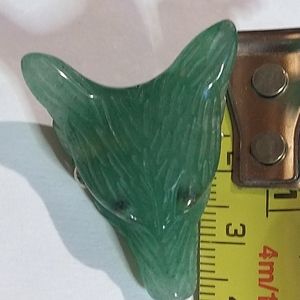 CARVED WOLVES HEAD/NATURAL MOOKITE, AVENTURINE OR LABRADORITE